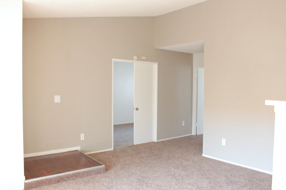 This image is the visual representation of Interiors 2 11 in Northpointe Apartments.